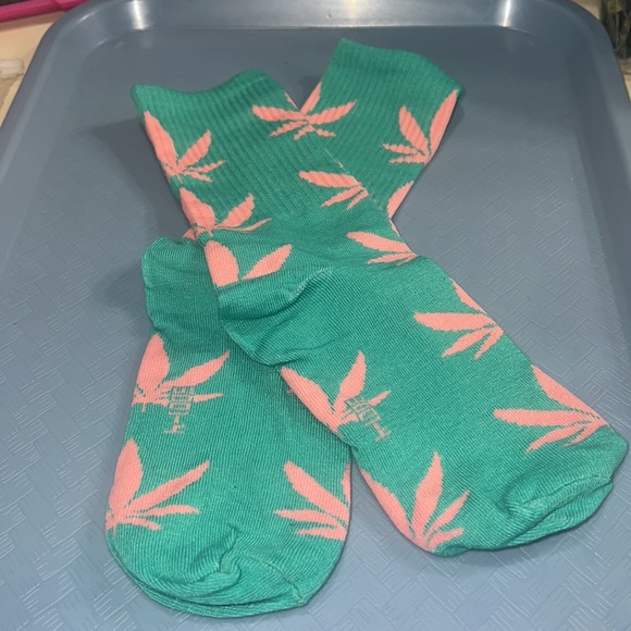 Unisex Mary Jane Weed socks - Picture 3 of 3